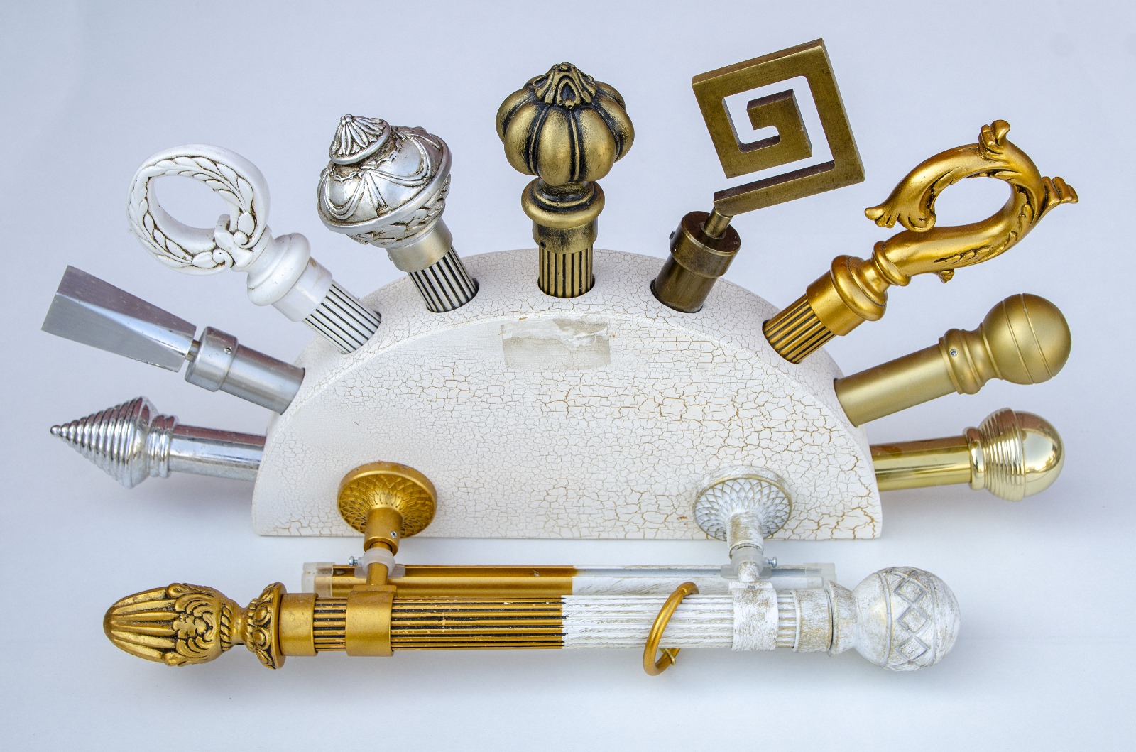 Galerie Metalica vs Galerie din Lemn. Ce alegem?